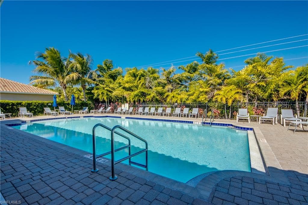 8260 Venetian Pointe DR-49