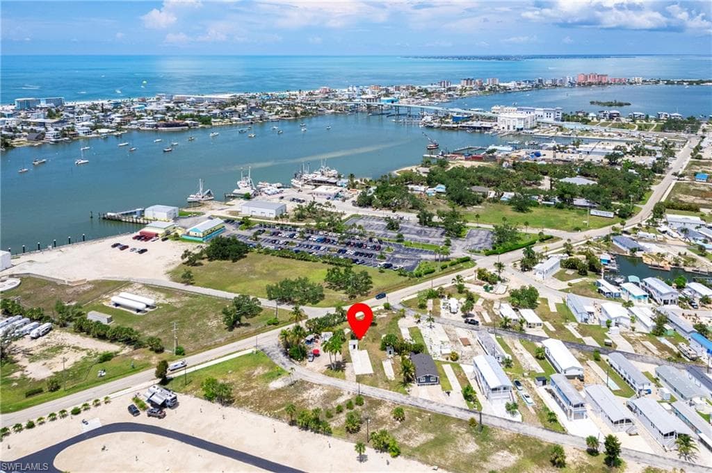 47 Oyster Bay LN-2