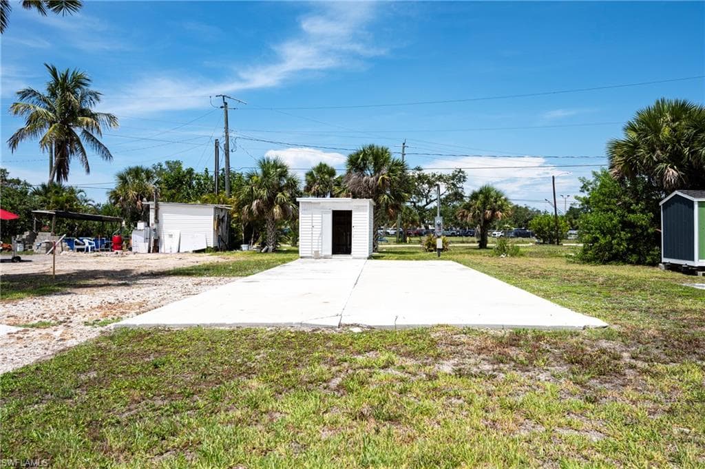 47 Oyster Bay LN-5
