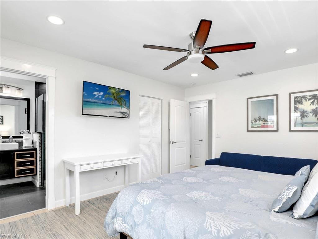 1268 Lake Shore DR-10