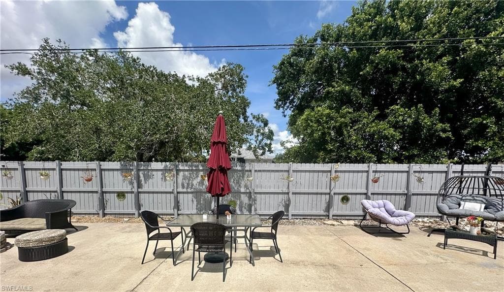 1495 Cranville SQ-12