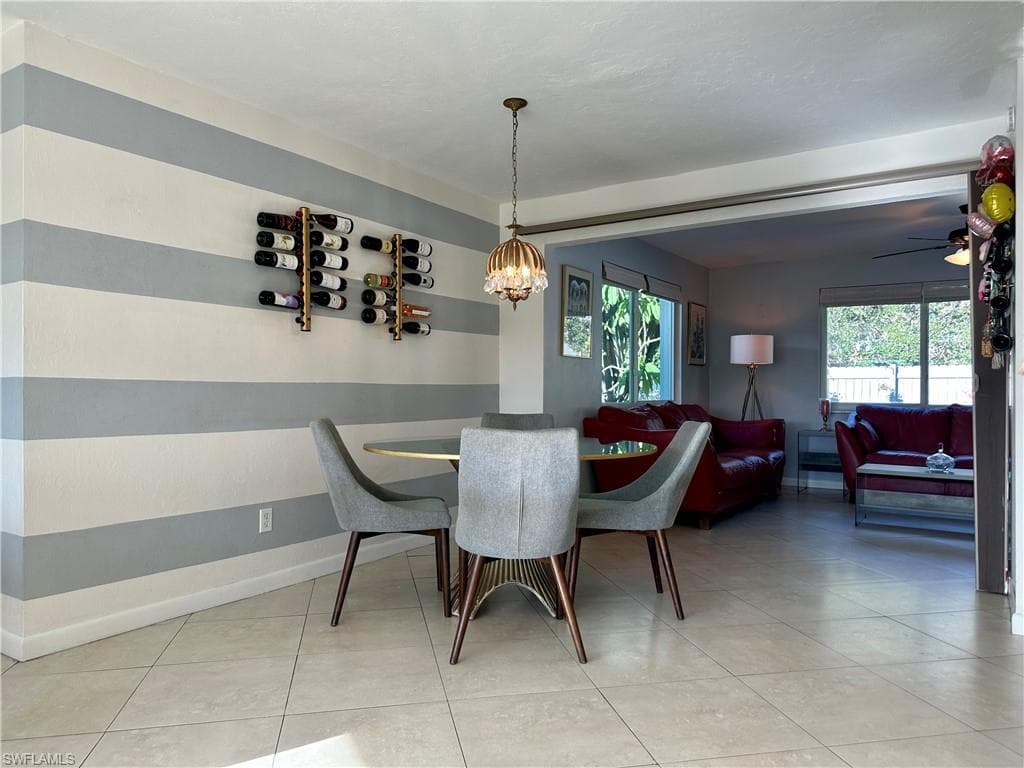 1495 Cranville SQ-4