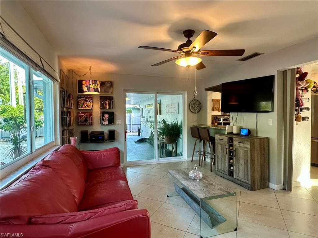 1495 Cranville SQ-8