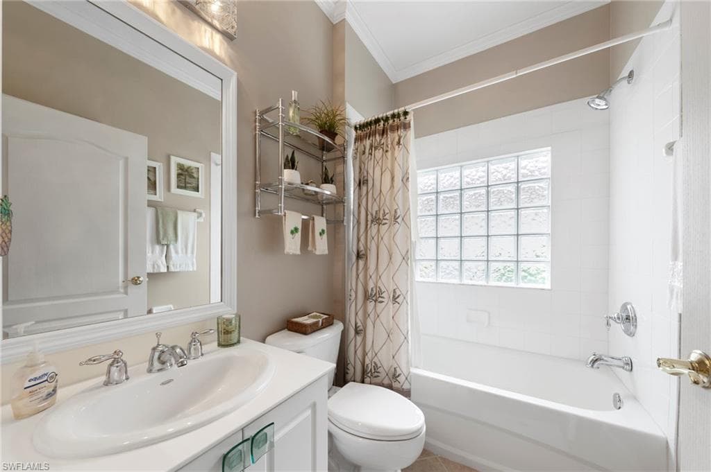 15586 Alton DR-23