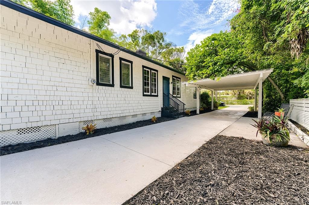 10811 Dean ST-31