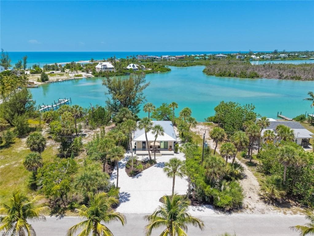 2539 Coconut DR-2