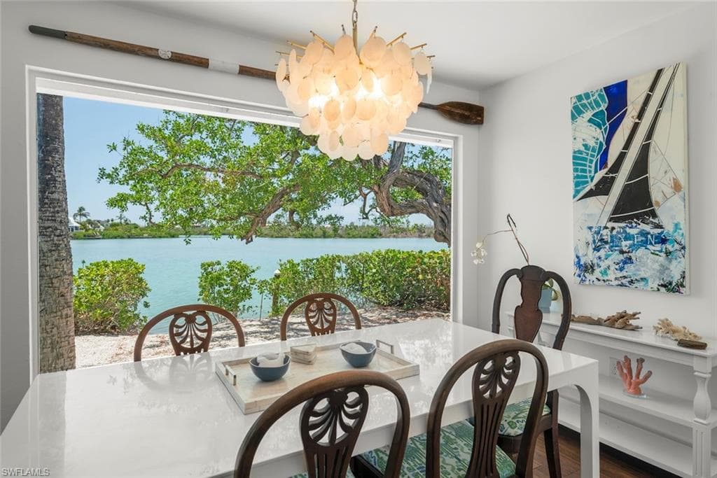 2539 Coconut DR-12