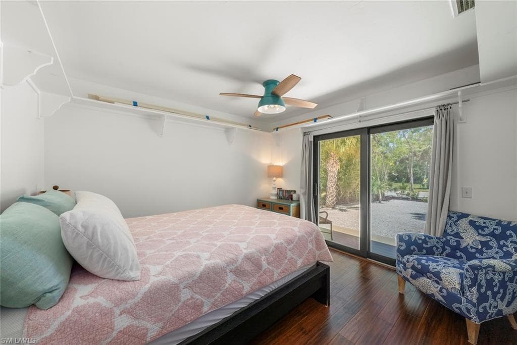 2539 Coconut DR-24