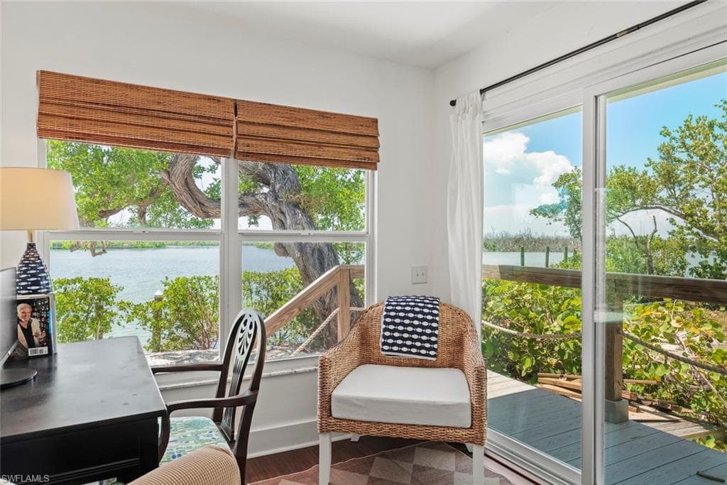 2539 Coconut DR-21