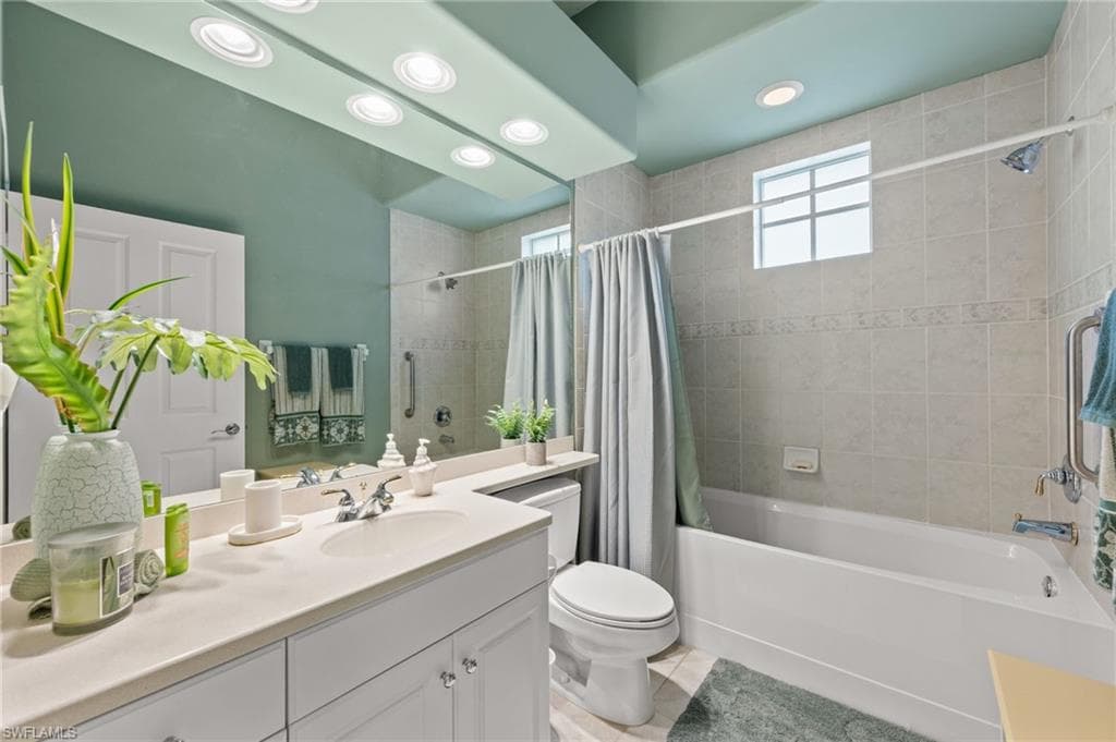 8641 Piazza Del Lago CIR 201-6