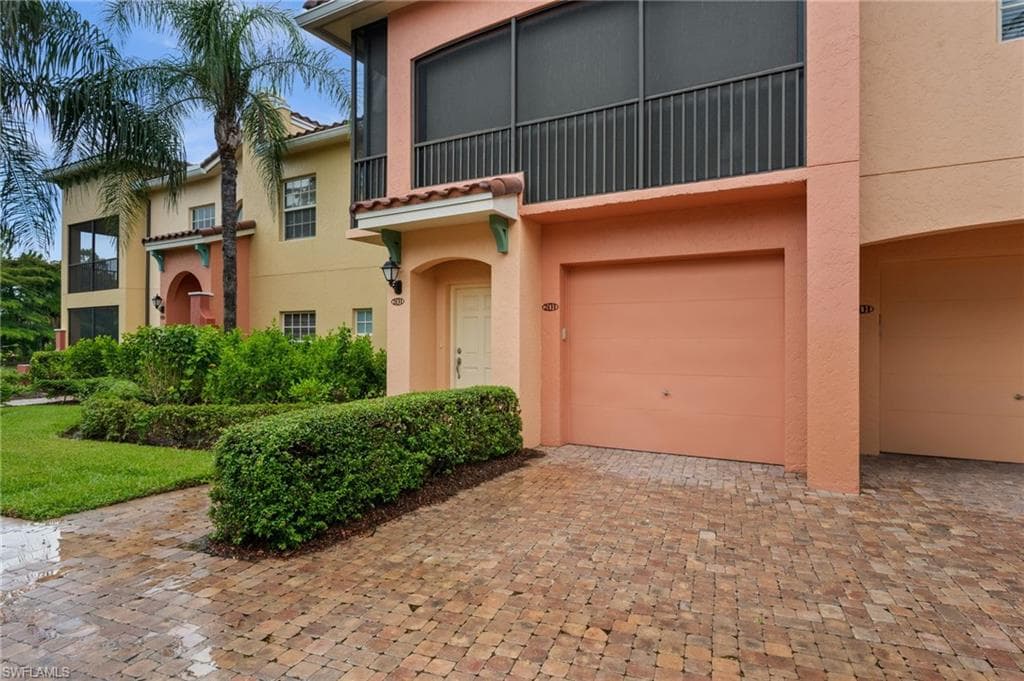 8641 Piazza Del Lago CIR 201-28