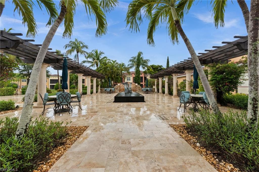 8641 Piazza Del Lago CIR 201-37