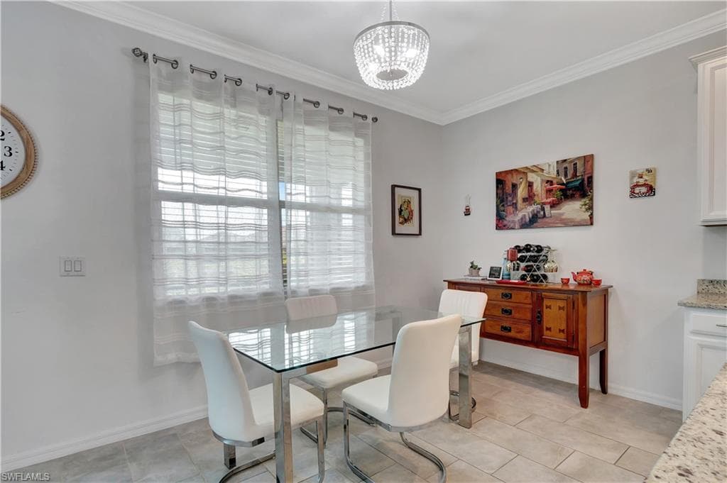 2122 Hamlin ST-12