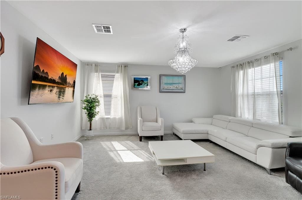 2122 Hamlin ST-24