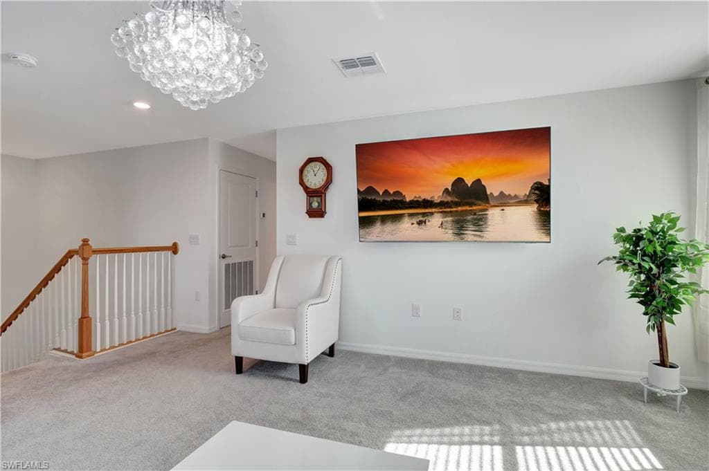 2122 Hamlin ST-25