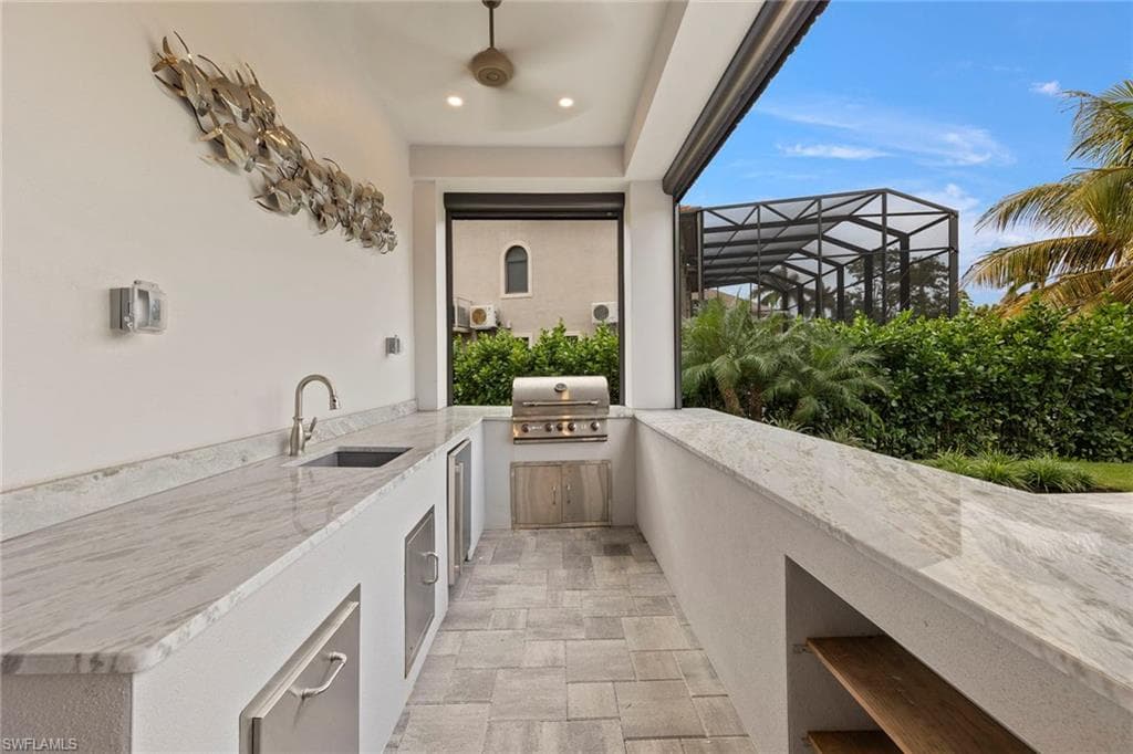 211 San Mateo DR-42