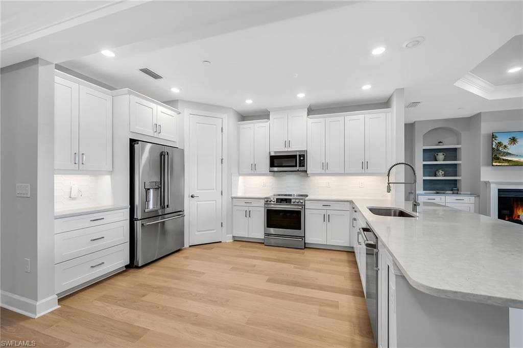 15324 Lucerna ST 102-3