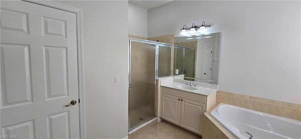 7856 Founders CIR-13