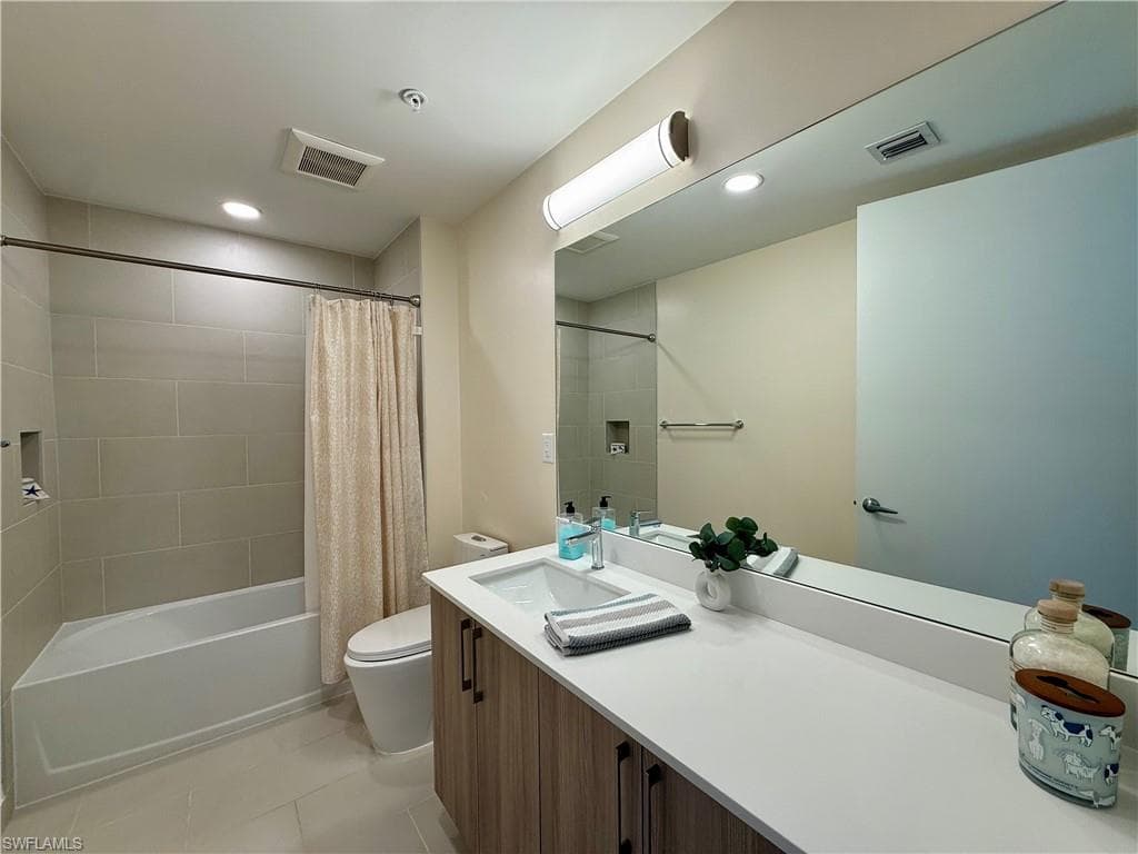 26589 Rosewood Pointe DR A-203-16