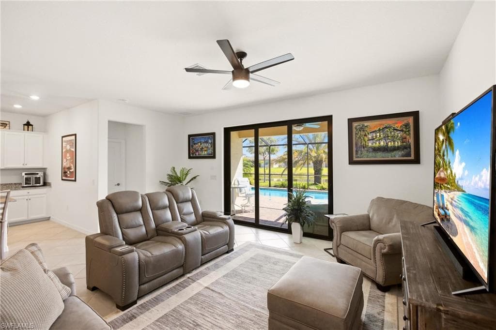 14641 Palamos CIR-8