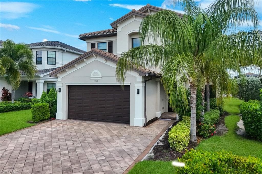 4500 Aurora ST-3