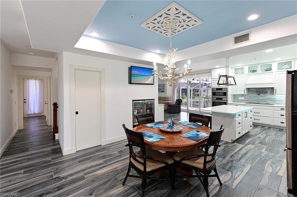 200 Topanga DR-16