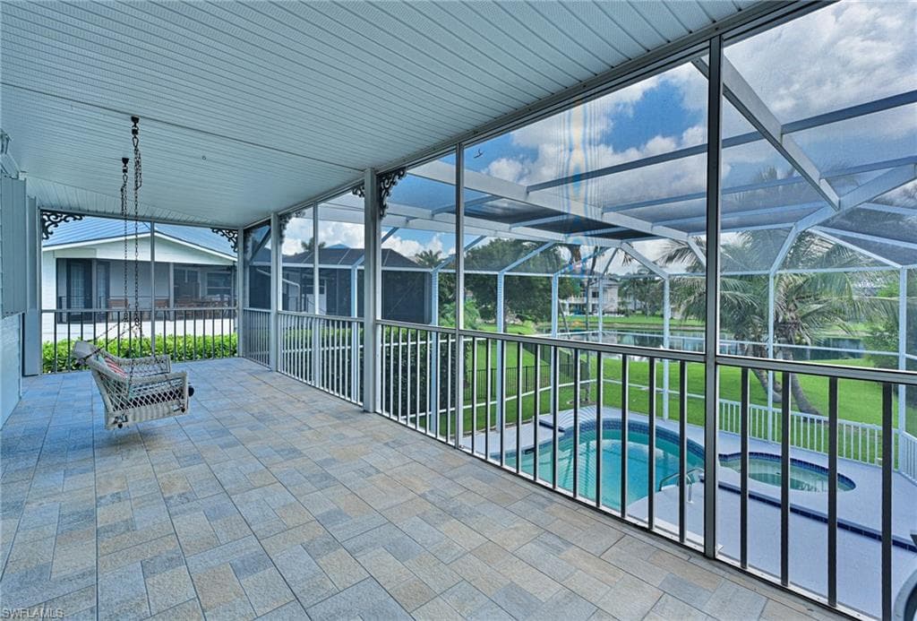 200 Topanga DR-22