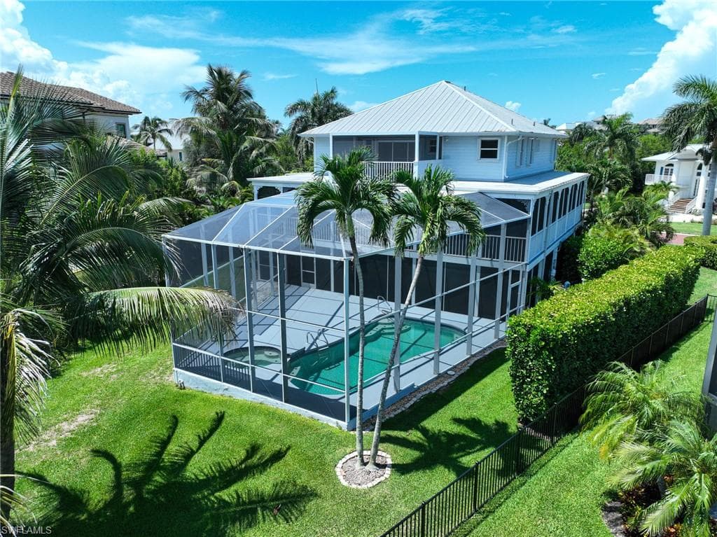 200 Topanga DR-9