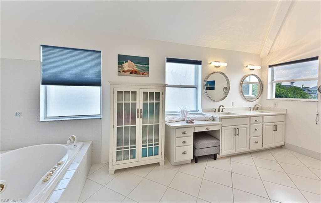 200 Topanga DR-30