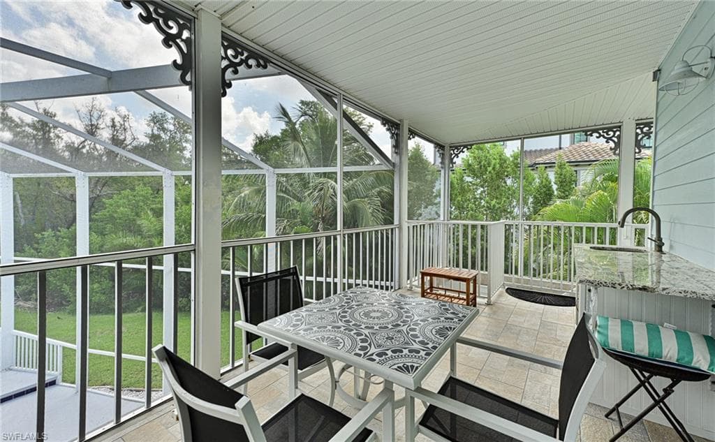 200 Topanga DR-21