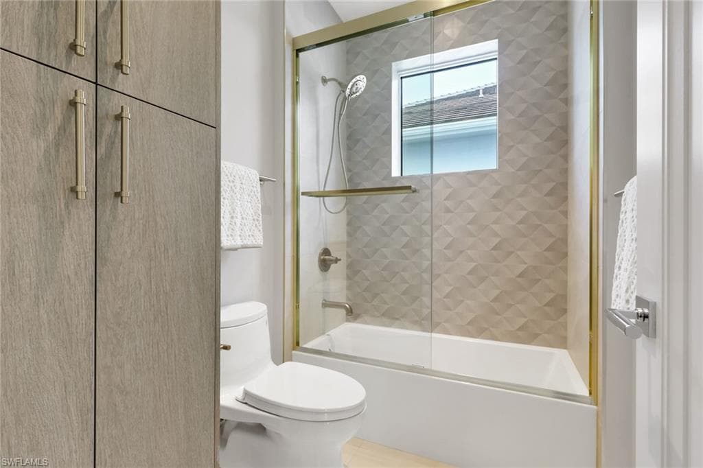 211 1st ST-27