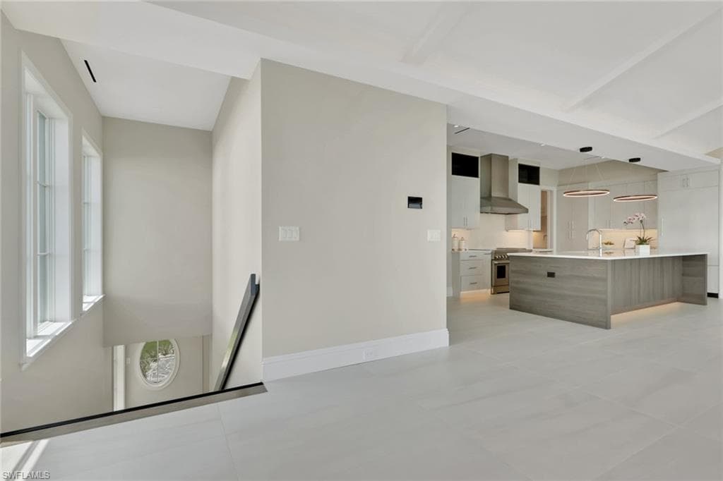 211 1st ST-14