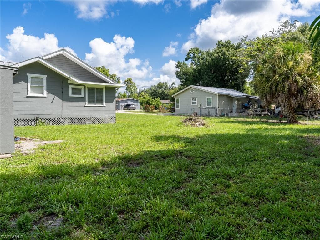 3802 Seminole AVE-23