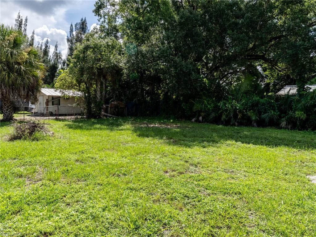 3802 Seminole AVE-24
