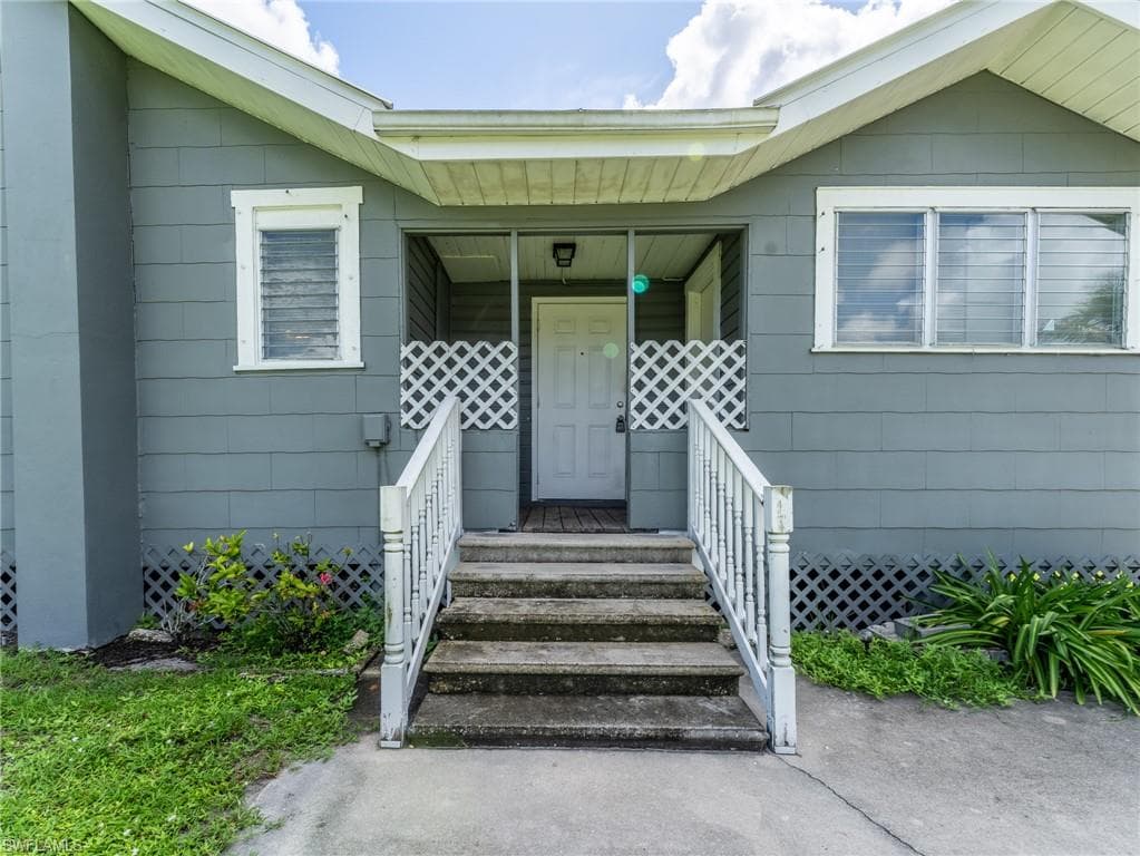3802 Seminole AVE-11