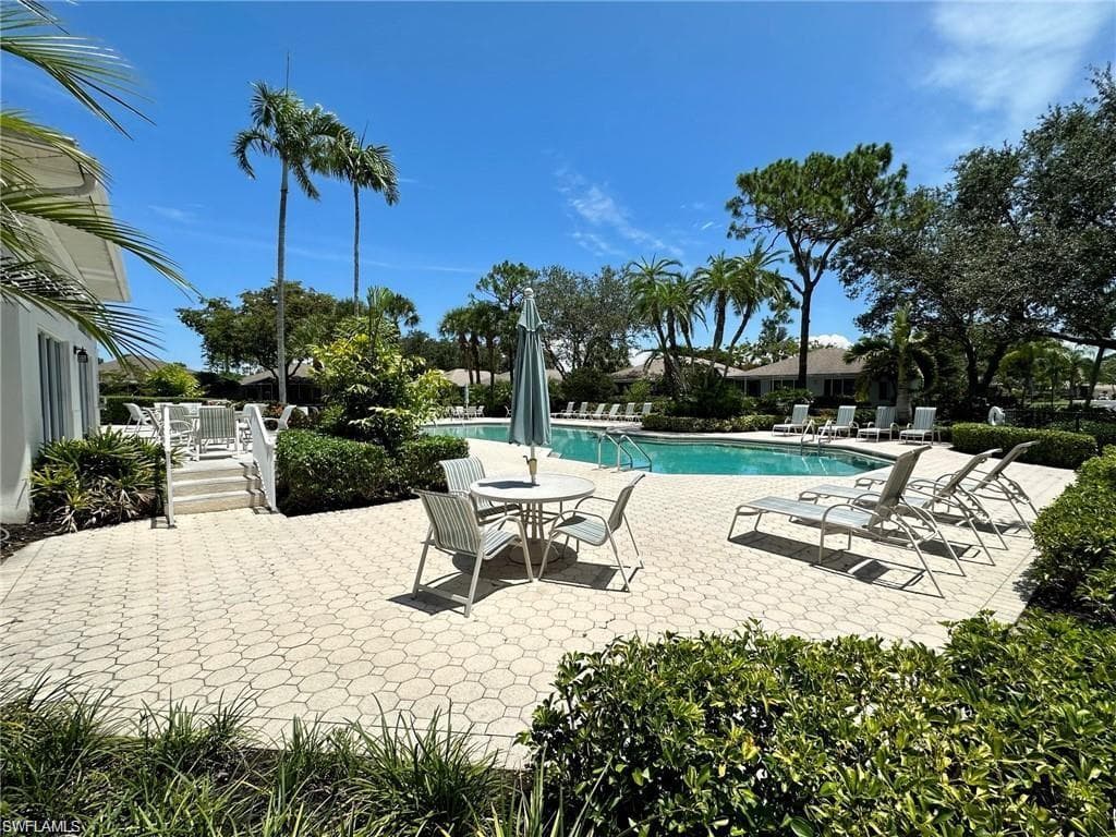 25735 Lake Amelia WAY 203-25