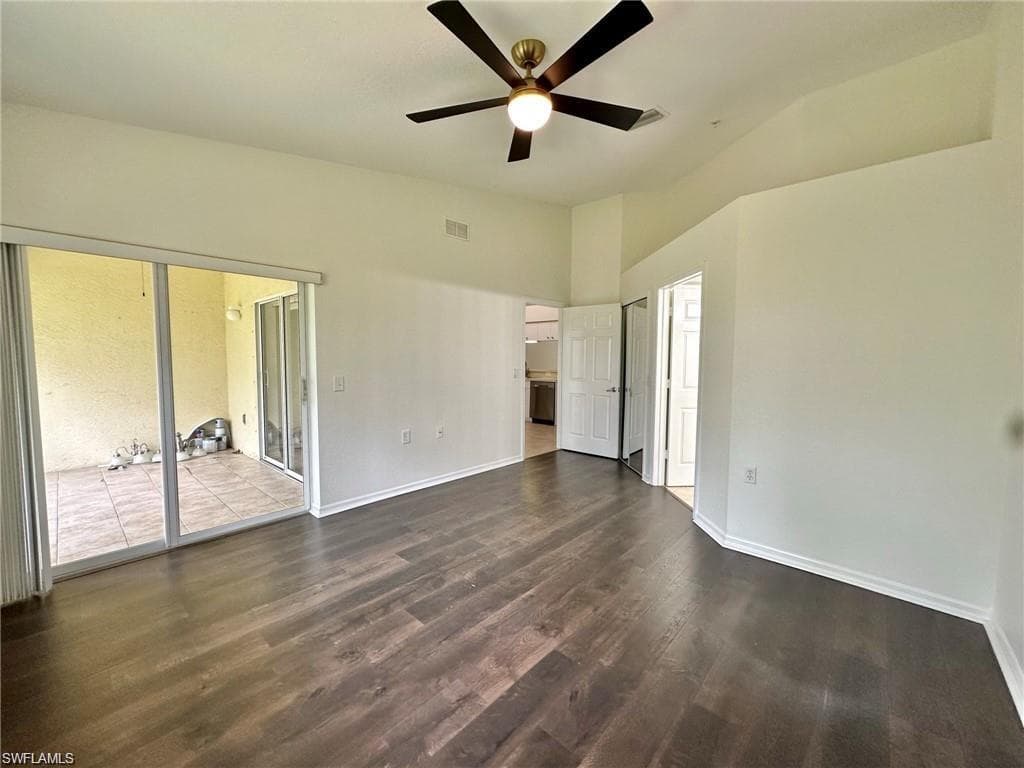 25735 Lake Amelia WAY 203-11