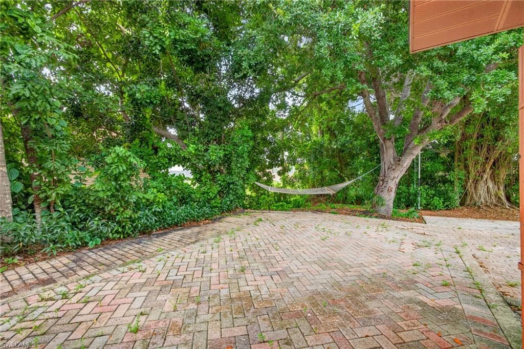 17565 Lee RD-27
