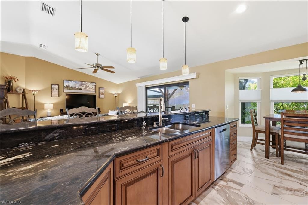 6037 Birnam Wood LN-16