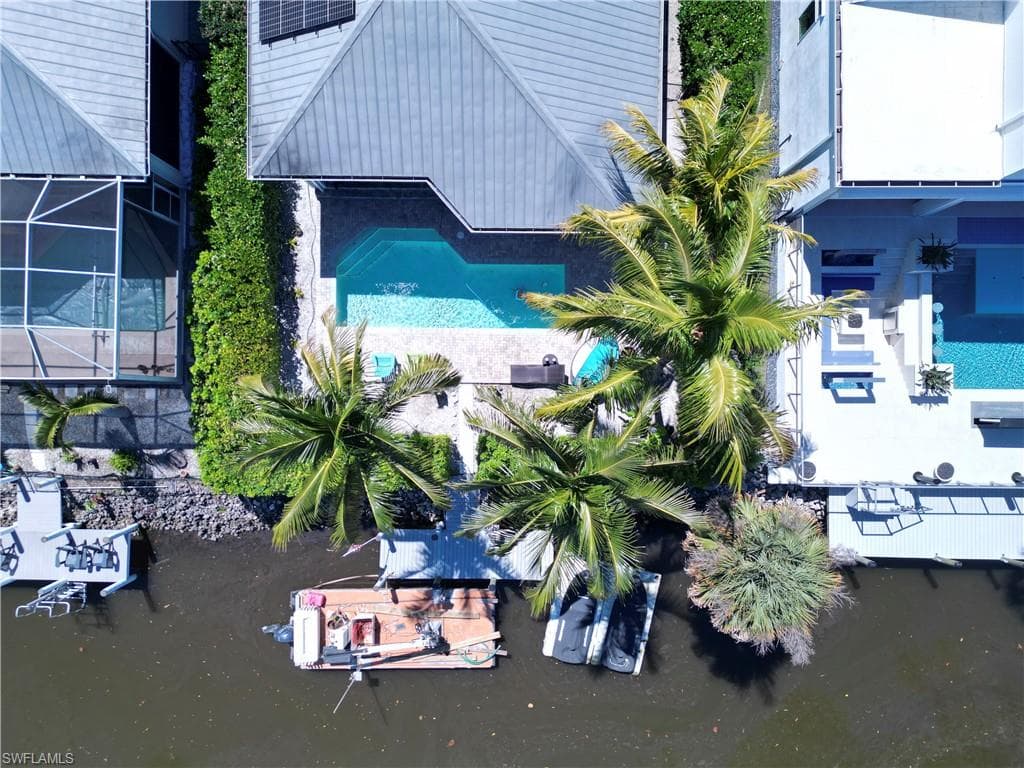 3005 Coco AVE-43