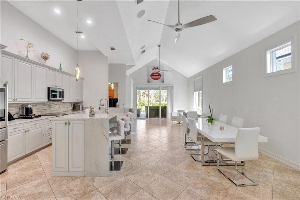 3005 Coco AVE-36