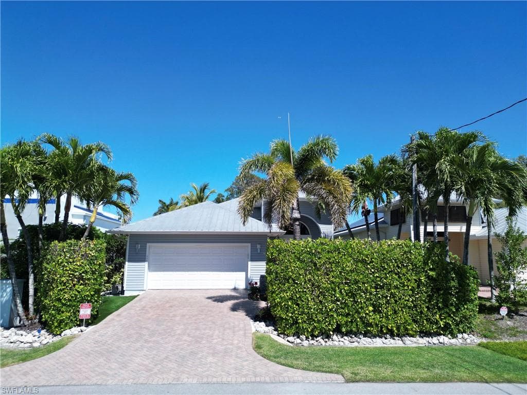 3005 Coco AVE-1