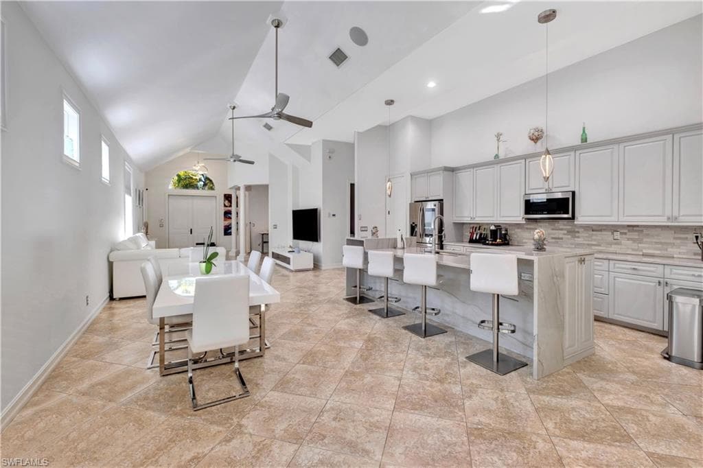 3005 Coco AVE-29