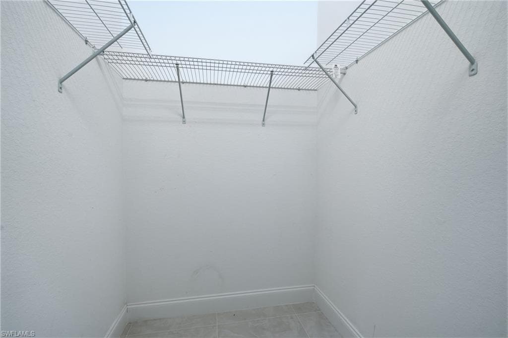 1002 E 5th ST-23