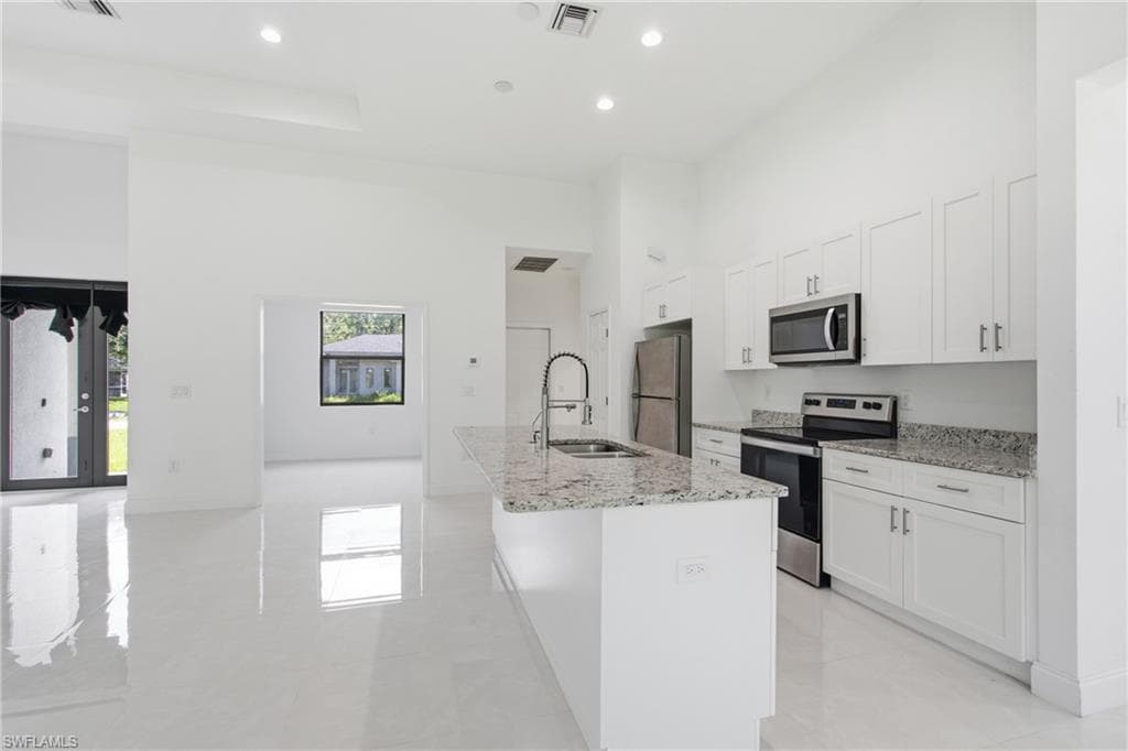 1002 E 5th ST-17