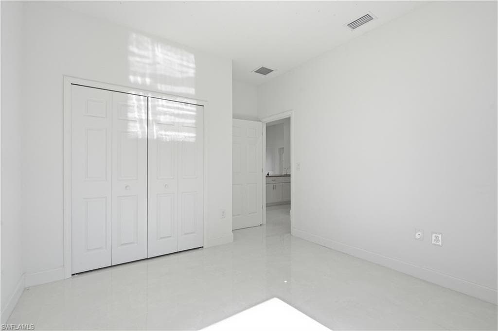 1002 E 5th ST-30