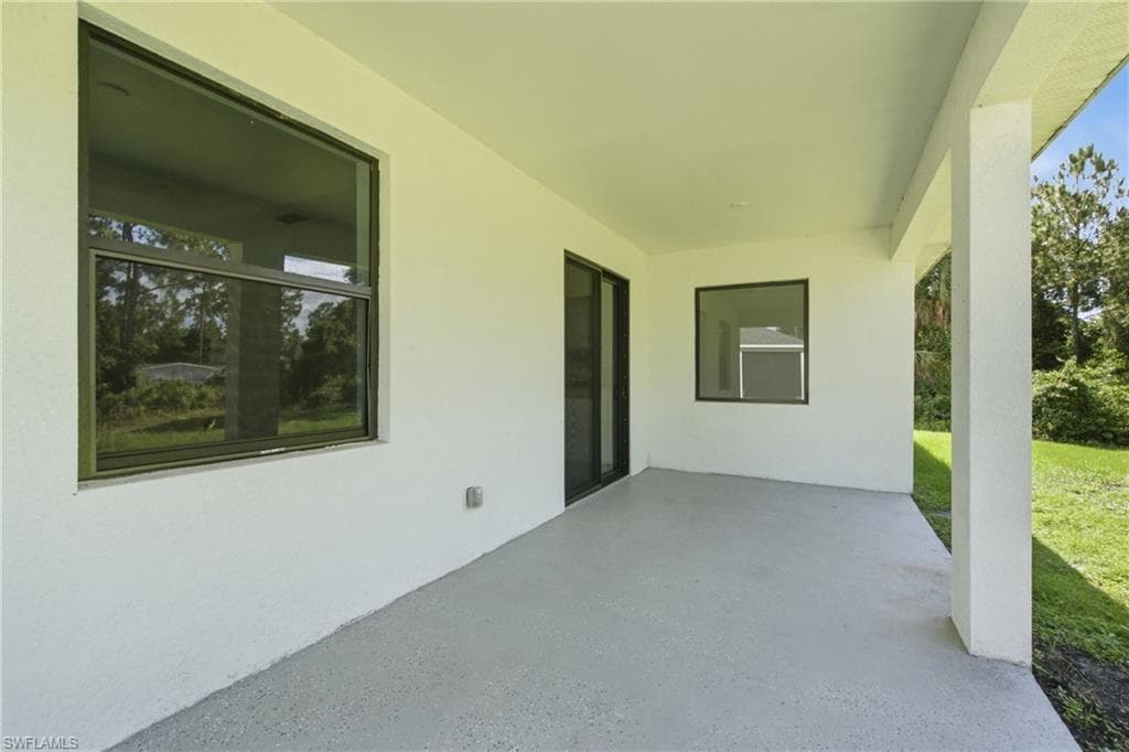 1002 E 5th ST-35