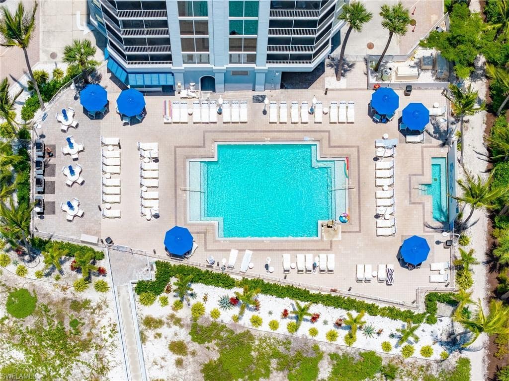 6620 Estero BLVD 1006-36