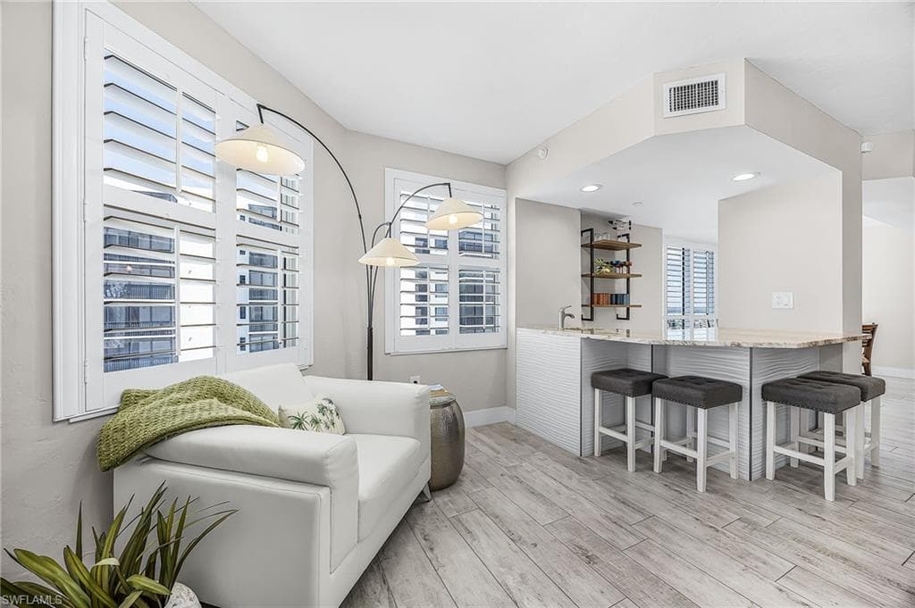 6620 Estero BLVD 1006-24