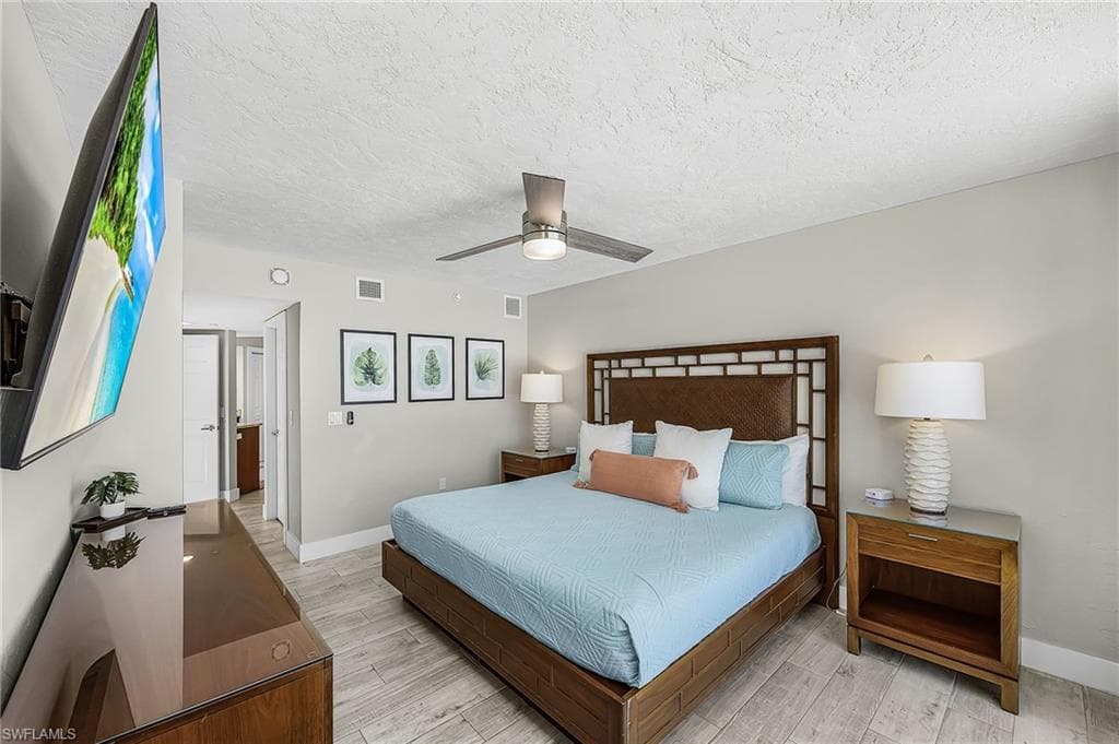 6620 Estero BLVD 1006-14